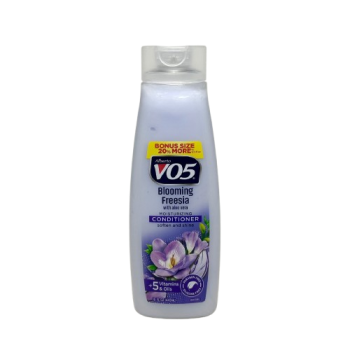 VO5 CONDITIONER BLOOMING FREESIA 15 OZ